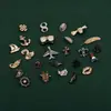 [Caliente] Broche serie de animales e insectos europeos y americanos pasador de solapa para hombres y mujeres clip de cuello de camisa pasador de hebilla 2021 Nuevo broche