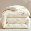 Nueva colcha de fibra de soja 2026, colcha de invierno, colcha cálida para dormitorio individual, colcha de algodón engrosada, adecuada para todas las estaciones