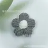 Ganchillo de Mano Lindo Flor de Pompones de 4 Agujas Flor de Lana Tejida a Mano DIY Bolso Tejido a Mano Accesorios para el Cabello Flor para Zapatos Accesorios de Ramillete