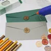 Bastões de lacre de cera para atacado, embalados com 5 bastões por caixa, bastões de cera redondos, material ecológico, para selar envelopes, com uma textura fina e lisa