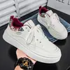 Zapatillas para Hombre 2026 Nuevas de Primavera Ligeras Casuales para Adolescentes Retro Versátiles Deportivas Transpirables Tendencia Calzado