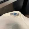 Anillo de Diamantes de Alto Carbono Seiko Color Santa María Artificial Diamante Aguamarina en Forma de Corazón Lujo Ligero Corte Flor de Hielo Anillo de Amor para Mujer