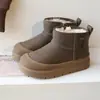 Botas de Nieve para Niños 2026 Estilo Invierno Felpa Adicional Engrosadas Calientes Botas Cortas de Algodón para Niños y Niñas Superficie de Cuero Impermeables Zapatos Grandes de Algodón