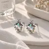 Brincos deslumbrantes de estrela iridescente estilo coreano para mulheres, nicho e elegantes, de alta qualidade, modernos, com estrelas de cinco pontas de zircônia, adequados para o trabalho