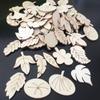Ventas Directas de Fábrica Color Madera Natural Respetuoso con el Medio Ambiente Virutas de Madera Forma de Hoja Estilo Mixto Decoración para el Hogar Modelo Creativo en Stock