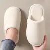 Pantuflas de felpa de algodón de invierno para mujer, pantuflas cálidas de felpa con suela gruesa antideslizante para el hogar en interiores, pantuflas de algodón para el hogar para hombre al por mayor