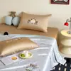 Juego de Colcha de Verano Estilo Ins de los Años 60 en Tencel Estampado y Bordado, Cuatro Piezas, Nuevo Producto de Verano con Sensación de Alta Gama, Colcha Refrescante de Verano, Ropa de Cama de Algodón Tencel