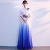 Traje de Performance para Coral 2026 Vestido Azul com Gradiente de Verão de Manga Meia Mão Elegante e de Alto Padrão Longo