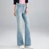 Jeans boca de sino de cintura alta customizado com strass para mulheres, novo estilo de outono, popular este ano, com efeito emagrecedor e que molda o corpo.