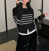 Cardigã de malha listrado redondo estilo retrô coreano, nova peça de outer wear estilosa outono e inverno 2026, blusa suéter feminina color block