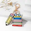 Presente de temporada de formatura transfronteiriça para professores: Chaveiro pingente de madeira com tag e borla, lápis arco-íris professor, presente Dia do Professor