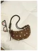 Bolsa Pequena Retrô de Verão Feminina 2026 Nova Casual Versátil Ombro Único Transversal Textura de Alto Padrão Bolsa Dumpling para o Dia a Dia