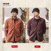 Camisa de trabajo rígida estilo retro americano para hombre, nuevo modelo otoño 2026, camisa de manga larga holgada y moderna para caza al aire libre para hombre