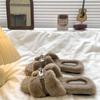 Pantuflas de Felpa Lindas Estilo Chanel de Moda para Mujer, Adecuadas para Usar al Aire Libre en Otoño e Invierno, Nuevas Pantuflas Versátiles de Algodón Esponjoso de Una Correa