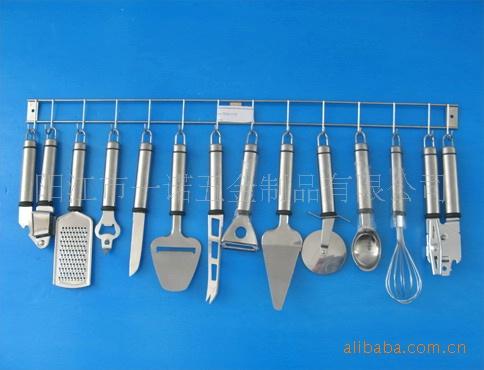 A-015P小厨具压蒜器开瓶器,果心抽打蛋器瓜刨水果刀比萨刀