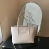 Bolsa feminina com padrão trançado retrô 2026 nova tendência outono alta qualidade luxo leve bolsa tote grande capacidade bolsa de ombro