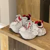 Sapatos infantis 2026 outono novo estilo coreano sapatos de menina fofo desenho animado laço princesa papai sapatos tênis