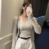 Chaleco de Punto con Cuello Halter en V Retro Francés + Cárdigan de Punto Chaqueta Pequeña para Mujer Ins2026 Corea Primavera Temprana Nuevo