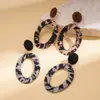 Pendientes de Acero con Aguja Ovalada Cortados Estampado Leopardo Tela Europea y Americana Otoño e Invierno Pendientes Maillard Elegantes Exagerados de Gama Alta para Mujeres