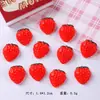 Accesorios Populares de Fresa de Imitación de Resina DIY Pegamento de Crema Juguetes Blanditos Accesorios Pequeños Juguete de Comida de Juego de Imitación Accesorios para Pasadores