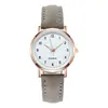 Novo Relógio Luminoso para Mulheres, Digital Retro Simples em Couro Nubuck, Pequeno Relógio Casual Fresco, Relógio de Pulso Feminino a Quartzo