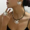 Collar Hueco de Flor de Moda Europea y Americana Transfronterizo Gargantilla Versátil Juego de Joyería de Alta Gama para Mujer