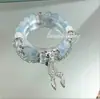 Pulsera de Cristal Verde Estilo Bosque Mariposa Media Pulsera Rígida para Hombres y Mujeres, Moderna y Elegante, Realza el Cutis, Regalo de Cristal para Mejores Amigos y Accesorios