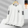 Camiseta de manga larga para hombre para otoño e invierno, marca de moda, corte holgado, forrada de forro polar, engrosada, camiseta básica casual, sudadera de cuello redondo para estudiantes jóvenes