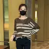 Suéter Longo Listrado Elegante e Despojado de Outono Novo, Tricô Versátil Casual Solto com Lantejoulas e Gola Redonda para Mulheres