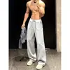 Calça fitness masculina cinza estilo americano, calça esportiva de treino reta de verão com caimento solto, calça de moletom casual com perna curva