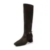Botas longas fashion sexy estilo britânico de 5,5 cm, novo modelo outono e inverno 2026, bico quadrado, salto grosso, botas de cano alto acima do joelho para mulheres