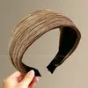 Diadema Exquisita Maillard de Ala Ancha y Corona Alta para Mujer, Nueva Diadema de Otoño 2026, Accesorio para el Cabello de Uso Diario de Alta Gama