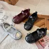 Sapatos femininos de couro prateado estilo coreano, novos sapatos de primavera e outono 2026 para crianças, sapatos de princesa para combinar com saias, sapatilhas de sola macia