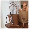 Bolso Tote Tejido Súper Popular para Mujer de Otoño e Invierno, Nuevo Modelo 2025, Bolso Tejido de Lujo Ligero de Nicho de Alta Gama para Mujer, Gran Capacidad