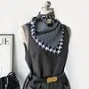 Pañuelo de Seda Retro Estilo Francés con Estampado Paisley, Bufanda Triangular Cinturón para Mujer, Accesorio Versátil para Pantalones y Ropa Urbana