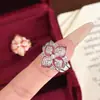 Anel de Resina Vermelha Oco de Trevo de Quatro Folhas, Estilo Europeu e Americano, Elegante e Versátil, Anel Luxuoso e de Alta Qualidade, Mais Vendido no Aliexpress