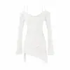 Atuendo de mujer coreana estilo deseo puro espalda descubierta ceñidor de cintura manga larga un hombro vestido falda corta irregular plisada ajustado