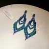 Pendientes de Plata de Estilo Europeo y Americano Transfronterizos con Borlas Tachonadas de Diamantes, Artesanía Exquisita, Pendientes Audaces con un Toque de Lujo Ligero y Sensación de Alta Gama, Modernos Accesorios para Orejas de Mujer