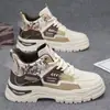Botas Martin Masculinas Outono 2025 Novos Tênis de Cano Alto Respiráveis Casuais Versáteis Tendência Masculina Sapatos Tendência Planos com Solado Grosso