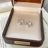 Tiqi Puños de Oreja de Plata de Ley S925 con Diamante Brillante Corte Princesa para Mujer, Elegantes Pendientes Doble Capa Tachonados con Diamantes con un Toque de Lujo para el Trayecto al Trabajo