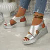 Sandalias de verano de moda europea y americana con tiras cruzadas, diseño casual de boca de pez, talla grande, tacón de cuña transfronterizo, sandalias de suela gruesa
