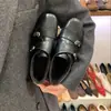Sapatos Sociais Quadrados de Pelúcia Retro com Aumento Interno de Altura, Mocassins de Solado Grosso para Mulheres, Novos Sapatos de Couro Estilo Britânico para Outono e Inverno