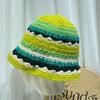 Sombrero de pescador arcoíris del mismo estilo de Ju Yiyi, sombrero de pescador a prueba de sol hecho a mano de crochet para mujer, sombrero de cubo a prueba de sol, sombrero pequeño elegante y moderno con aspecto de cara