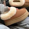 Botas de nieve de nuevo estilo 2026 para mujeres menudas, botines de invierno con suelas gruesas, cálidos y forrados de felpa, hechos de algodón y cuero, zapatos de algodón todo en uno