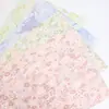 Whispers Florales Fábrica al por mayor en stock: Ramos románticos para el Día del Maestro, flores frescas, cajas de regalo de papel kraft y papel de regalo