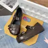 2026 Sapatos Mary Jane Retrô Uso Dupla Face Novo Estilo Franco-Britânico Fivela Dupla Baixos Sapatos Femininos da Moda Salto Aumentador