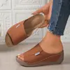 Pantuflas Transfronterizas Europeas y Americanas 2026 Suela Gruesa Sencillas Talla Grande Transfronterizas Color Sólido Punta Abierta Nueva Moda Venta al por Mayor Talla Grande