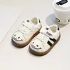 Nuevos Modelos Primavera y Otoño Unisex Moda Infantil Estilo Coreano Niños Bebé Zapatos de Tabla Ligeros Zapatos Deportivos de Tabla Malla Zapatos para Niños Pequeños Niños Pequeños