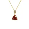 Museo del Palacio bañado en oro nuevo sur triángulo rojo TikTok Red social femenina retro cadena de clavícula china roja femenina colgante collar
