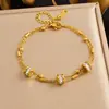 Pulseira de Design Exagerado Estilo Europeu e Americano com Pingente de Flor Coração Banhado a Ouro, Aço Inoxidável Multicamadas Versátil Elegante Joia Acessório de Mão